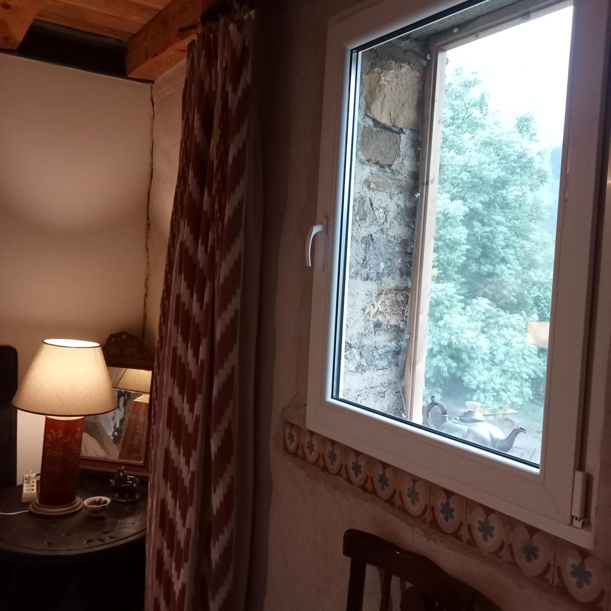 Suite En Cuadra Pajar, Casa Rural Hoz de Jaca Exterior photo